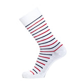 Chaussette homme haute blanche à rayures rouges et bleues.