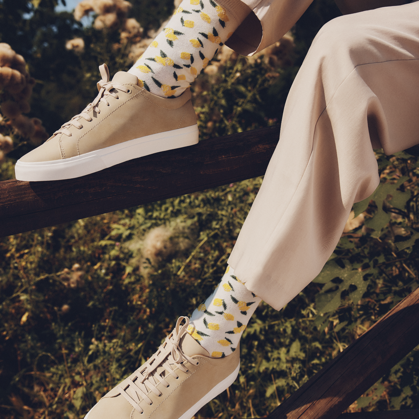 Lemons - men's socks - white cotton